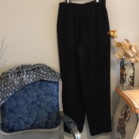 Talbots crepe style black dress pants. Size 8.NWOT - Picture 5 of 11